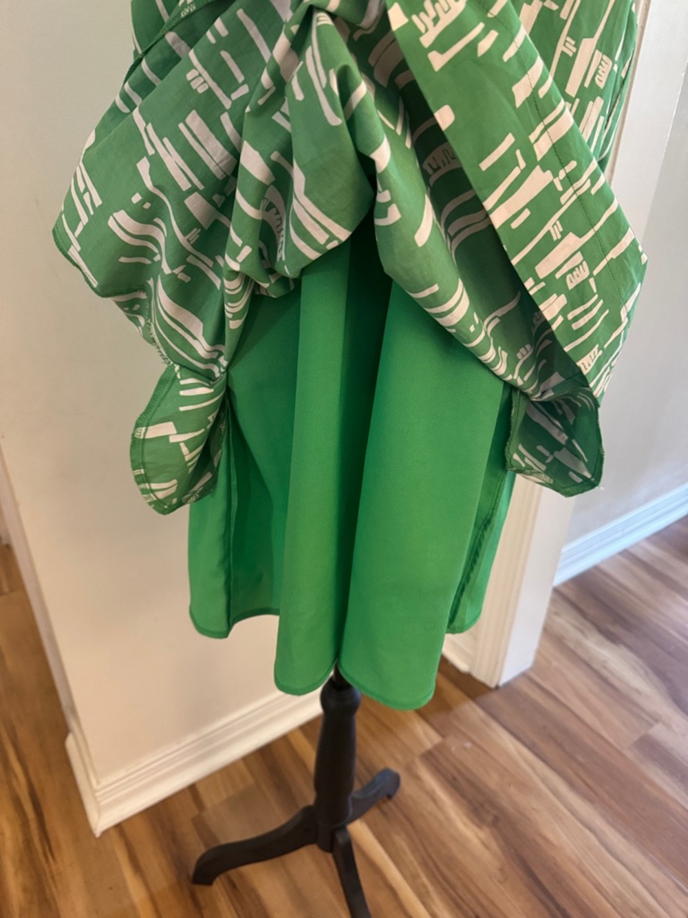 Pinch Green & White Printed Shift Dress - Picture 8 of 12